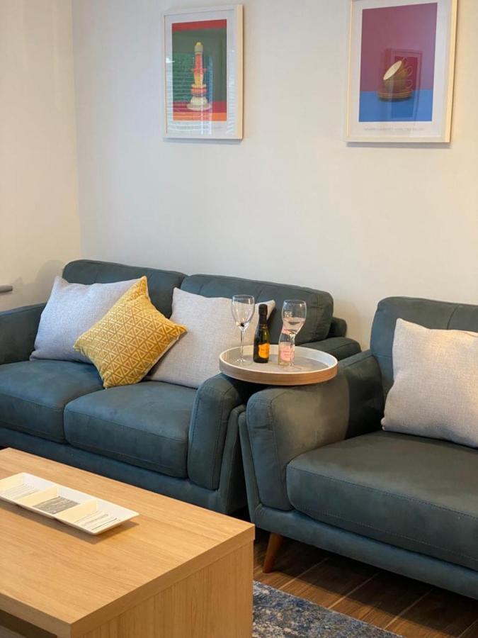 Location Location - Gorgeous 3 Bed Apartment In キラーニー エクステリア 写真